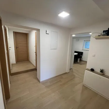 Cozy With Free Parking Apartamento *